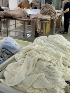 Custom sweater manufacturing process in professional knitwear factory in Shantou China