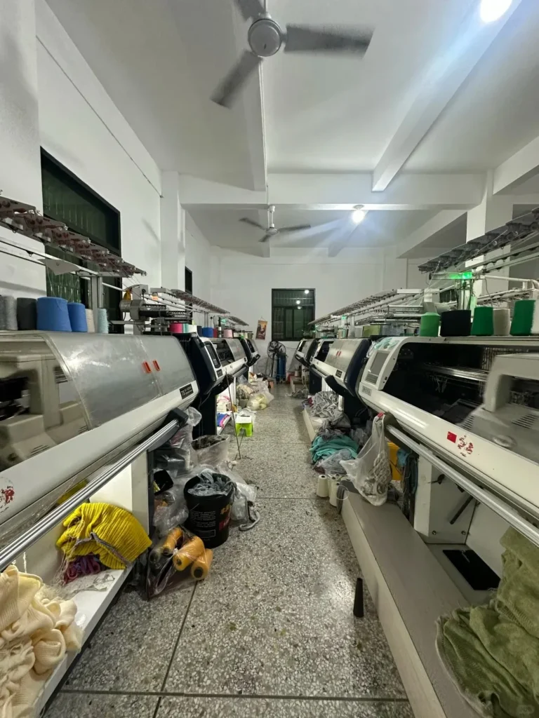 Small batch sweater production process in professional knitwear factory China